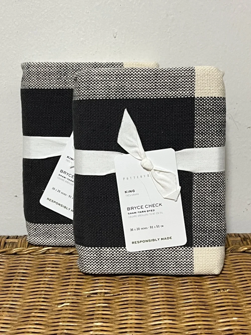 Pottery Barn.  Bryce Check Shams/Yarned Dyed.  Sz. King.  Set of 2